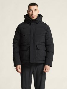 1916374-999000_Urban20Down20Puffer20Jkt20M_closeup4