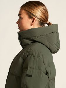 1916375-681000_Urban20Down20Puffer20Jkt20W_closeup7