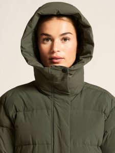 1916375-681000_Urban20Down20Puffer20Jkt20W_closeup9