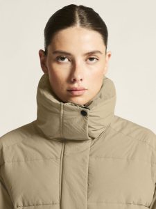 1916376-240000_Urban20Long20Padded20Coat20W_closeup8