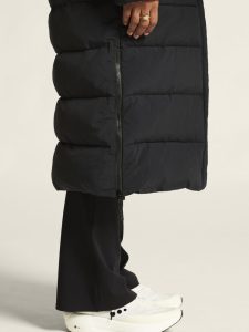 1916376-999000_Urban20Long20Padded20Coat20W_closeup6