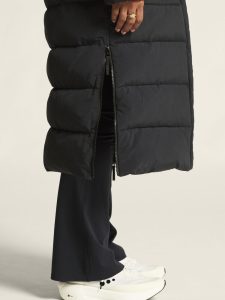 1916376-999000_Urban20Long20Padded20Coat20W_closeup7