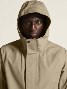 1916385-240000_Urban20Shell20Coat20Uni_closeup10