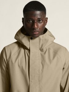 1916385-240000_Urban20Shell20Coat20Uni_closeup5