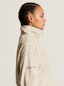 1916557-2140_SubZ20Light20Jacket20W_closeup6