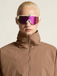 1916557-251000_SubZ20Light20Jacket20W_closeup5