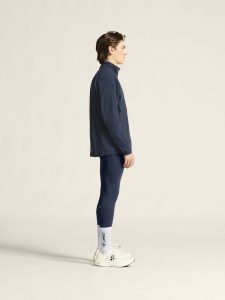 1916619-396000_ADV20Essence20Warm20Jacket20320M_closeup2