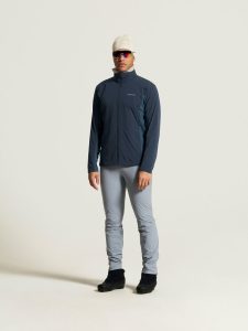 1916619-3983_ADV20Essence20Warm20Jacket20320M_closeup1