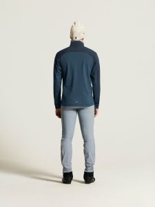 1916619-3983_ADV20Essence20Warm20Jacket20320M_closeup3