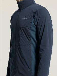1916619-3983_ADV20Essence20Warm20Jacket20320M_closeup7