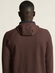 1916667-286000_Grid20Hood20M_closeup6