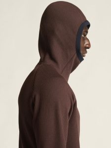 1916667-286000_Grid20Hood20M_closeup7