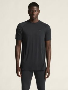 1916678-999000_Dry20Active20Comfort20SS20220M_closeup4