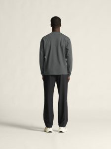 1916958-970000_Frequent20Heavy20LS20Tee20M_closeup3
