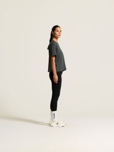1916959-970000_Frequent20Heavy20SS20Tee20W_closeup2