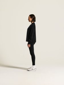 1916960-999000_Frequent20Heavy20LS20Tee20W_closeup4