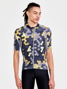 2025_b482f1b4e2-1910521-007541_adv-endur-graphic-jersey-m_closeup1-1350x0-1