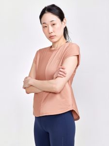 2807_8e705c9f67-1911242-791000_core-essence-ss-tee-w_closeup1-1350x0-1