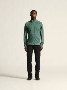 4064_b5ca678d53_1915317-653000_adv-20nordic-20training-20speed-20jacket-202-20m_closeup1-1350x0-1