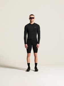 4999_27c81652c8-c17843-9990_endur-training-ls-jersey-m_closeup1-1350x0-1