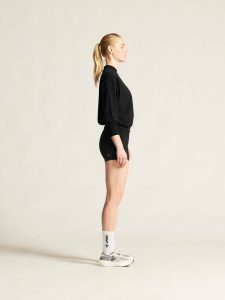 C17234-9990_ADV20Essence20hotpants20320W_closeup2