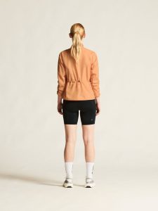 C17236-7540_ADV20Essence20wind20jacket20220W_closeup3