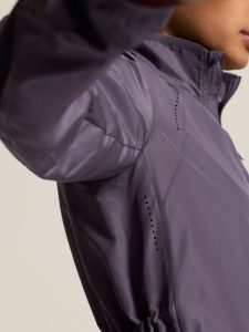 C17236-7630_Essence20wind20jacket20220W_closeup10