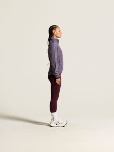 C17236-7630_Essence20wind20jacket20220W_closeup2