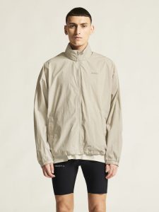 C17274-2140_Hypervent20Oversized20Wind20Jacket20M_closeup3