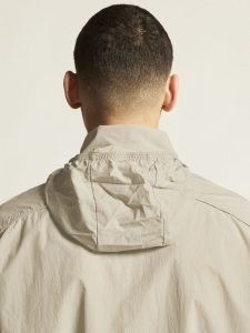 C17274-2140_Hypervent20Oversized20Wind20Jacket20M_closeup7