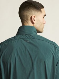 C17274-6670_Hypervent20Oversized20Wind20Jacket20M_closeup7
