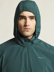 C17274-6670_Hypervent20Oversized20Wind20Jacket20M_closeup8