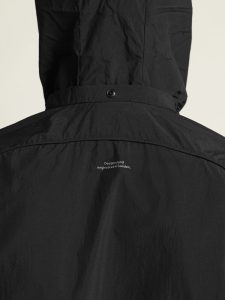 C17274-9990_Hypervent20Oversized20Wind20Jacket20M_closeup10