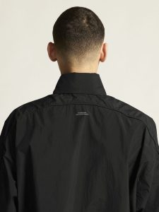 C17274-9990_Hypervent20Oversized20Wind20Jacket20M_closeup7