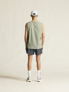 C17278-9310_Hypervent20Sleeveless20M_closeup3