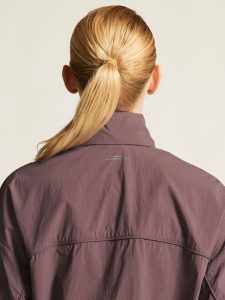 C17293-7880_Hypervent20Oversized20Wind20Jacket20W_closeup7