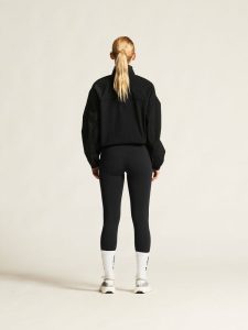 C17293-9990_Hypervent20Oversized20Wind20Jacket20W_closeup3