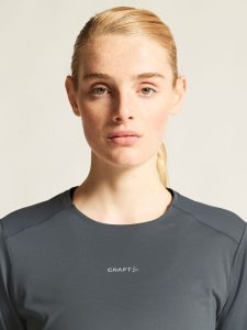 C17299-9580_Hypervent20Longsleeve20W_closeup5