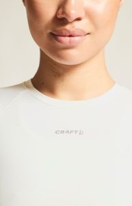 C17300-1000_Hypervent20Cropped20Tee20W_closeup5