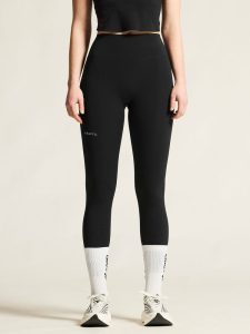 C17305-9990_Hypervent20Tights20W_closeup4