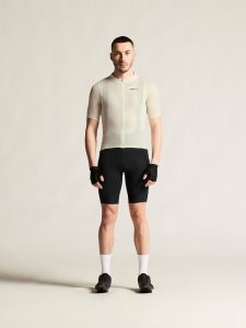 C17321-9990_Endur20Cargo20Bib20Shorts20C120M_closeup1