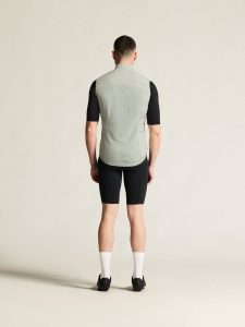 C17323-9310_Endur20Light20Wind20Vest20M_closeup3