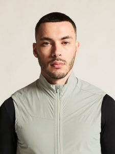 C17323-9310_Endur20Light20Wind20Vest20M_closeup5