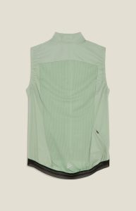 C17324-6300_Endur20Light20Wind20Vest20W_BackL