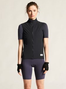 C17324-9990_Endur20Light20Wind20Vest20W_closeup4