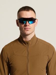 C17325-2610_Endur20Light20Wind20Jacket20M_closeup5