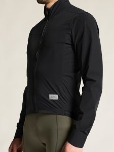 C17325-9990_Endur20Light20Wind20Jacket20M_closeup6
