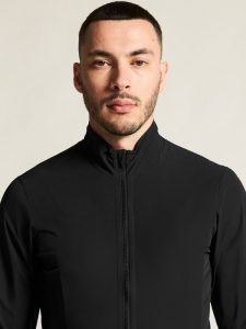 C17325-9990_Endur20Light20Wind20Jacket20M_closeup7