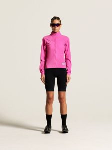 C17326-7660_Endur20Light20Wind20Jacket20W_closeup1