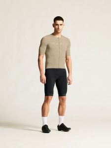 C17328-9990_Endur20Cargo20Shorts20C320M_closeup1